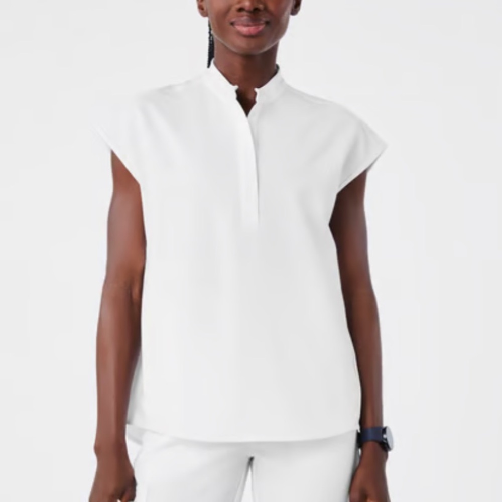 Figs Rafaela Optic White Scrub Top S NWT